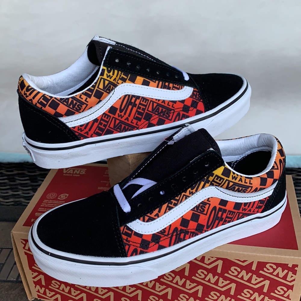 VANS OLD SKOOL LOGO FLAME BLACK/TRUE WHITE WMNS - Picture 8 of 14